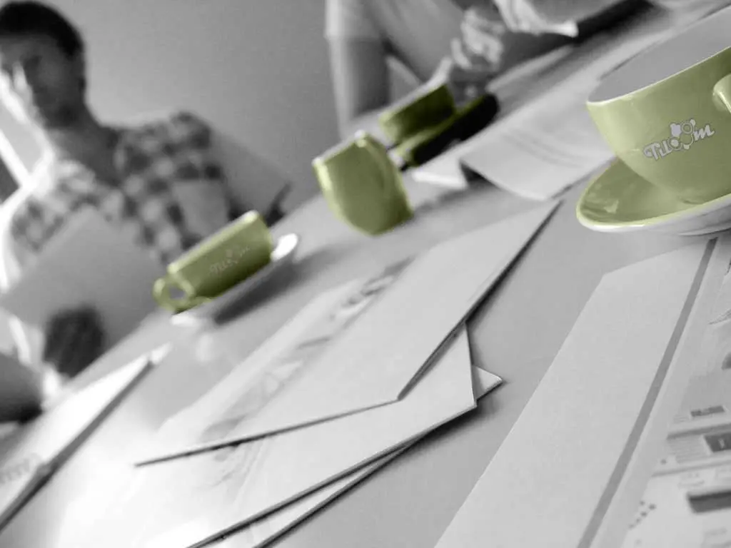 Das Teamwork-Meeting ist ein Beispiel dafür, wie Tiloom seine Kunden in seine Projekte und Entscheidungsfindung einbezieht.